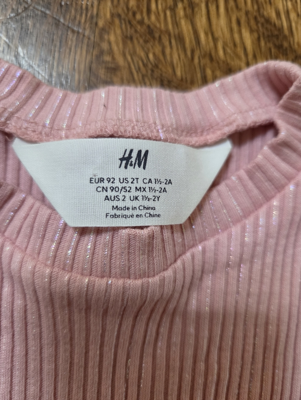 đź’– H&M Shimmery Pink 2-Piece Set | Flare Sleeve Top + Skirt | 2T (Fits 3T) NWOT - Picture 8 of 13
